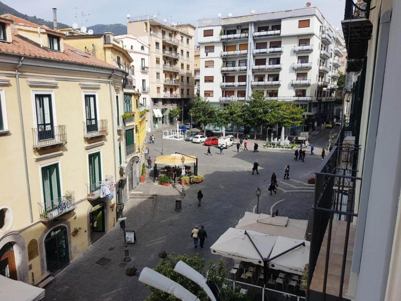 Zelzar Salerno Centro Hotel ภายนอก รูปภาพ