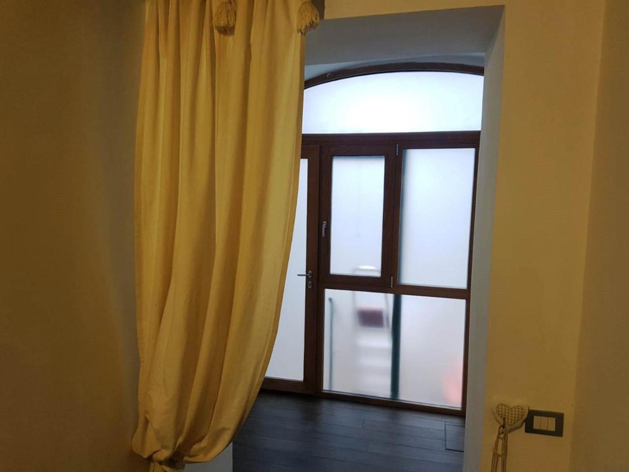 Zelzar Salerno Centro Hotel ภายนอก รูปภาพ