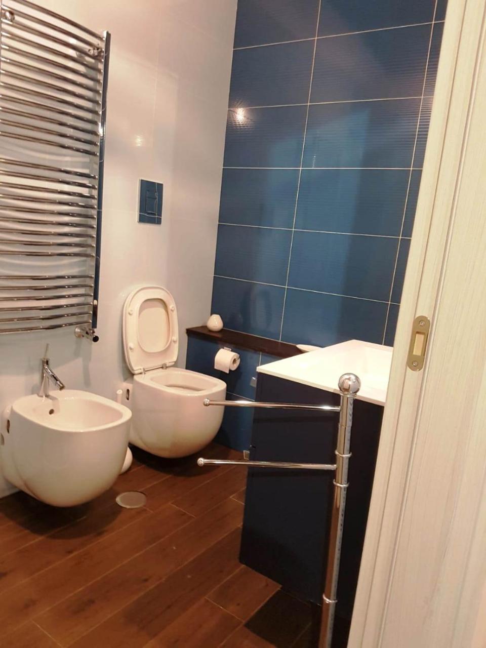 Zelzar Salerno Centro Hotel ภายนอก รูปภาพ